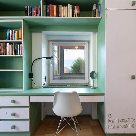 Daire Absteige Innsbruck- Zentrale Ferienapartments *
