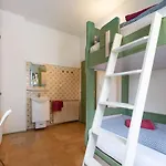 Apartment Absteige Innsbruck- Zentrale Ferienapartments *