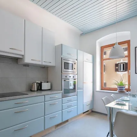 Absteige Innsbruck- Zentrale Ferienapartments Lägenhet