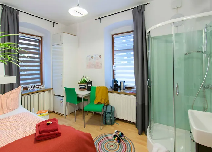 Daire Absteige Innsbruck- Zentrale Ferienapartments