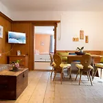 Absteige Innsbruck- Zentrale Ferienapartments Appartamento Innsbruck