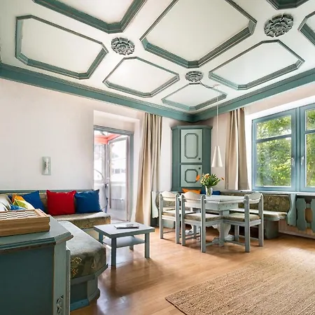 Апартаменты Absteige Innsbruck- Zentrale Ferienapartments *