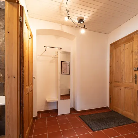 Апартаменты Absteige Innsbruck- Zentrale Ferienapartments