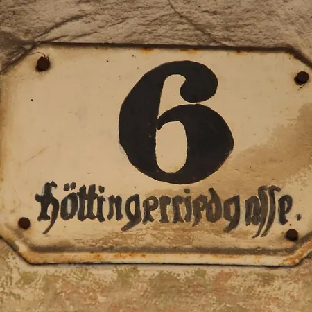 Апартаменты Absteige Innsbruck- Zentrale Ferienapartments *